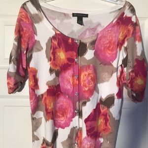 Geranium colors on winter white background.